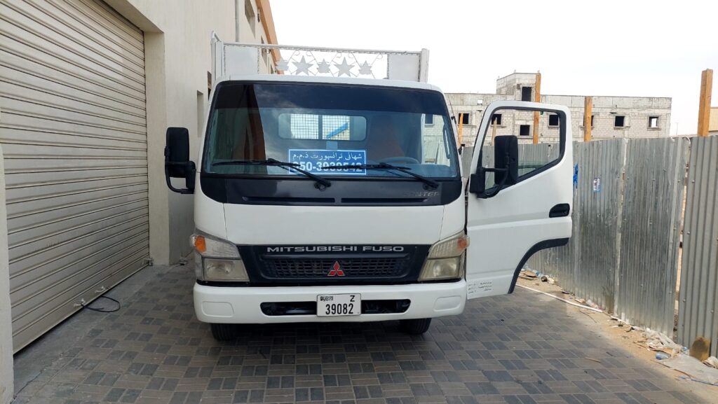 Pickup truck for rent in Arjan?