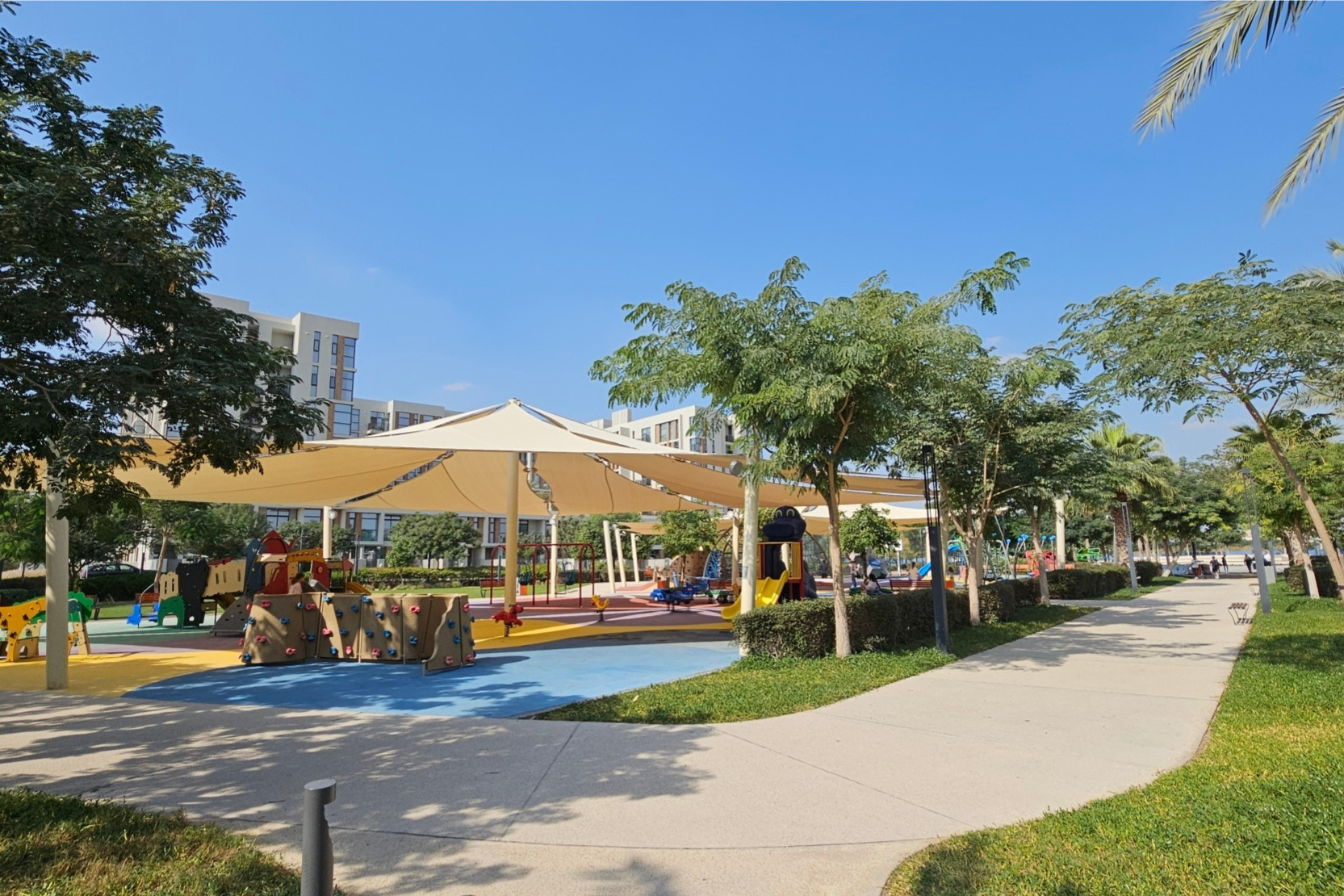 Pickup Truck for Rent in Mudon near Mudon Central Park